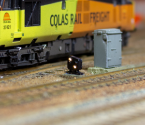 4 x 2-wire 4-light UK Modern Ground Signal with easy-to-use mounting adapters. (w/o control board)