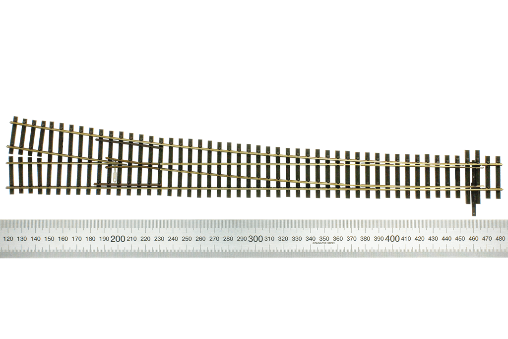 Tillig 85326 RH Wide Point HO 9.4 Degrees L=361mm R=2200mm